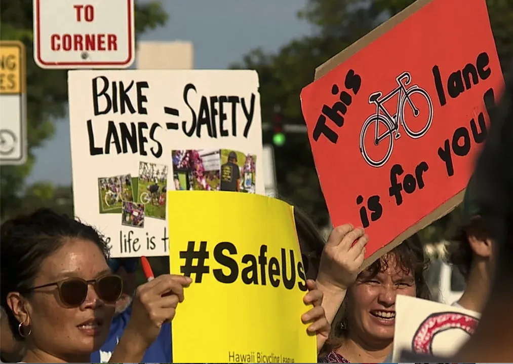 Bike%20Lane%20Sign%20rally.png